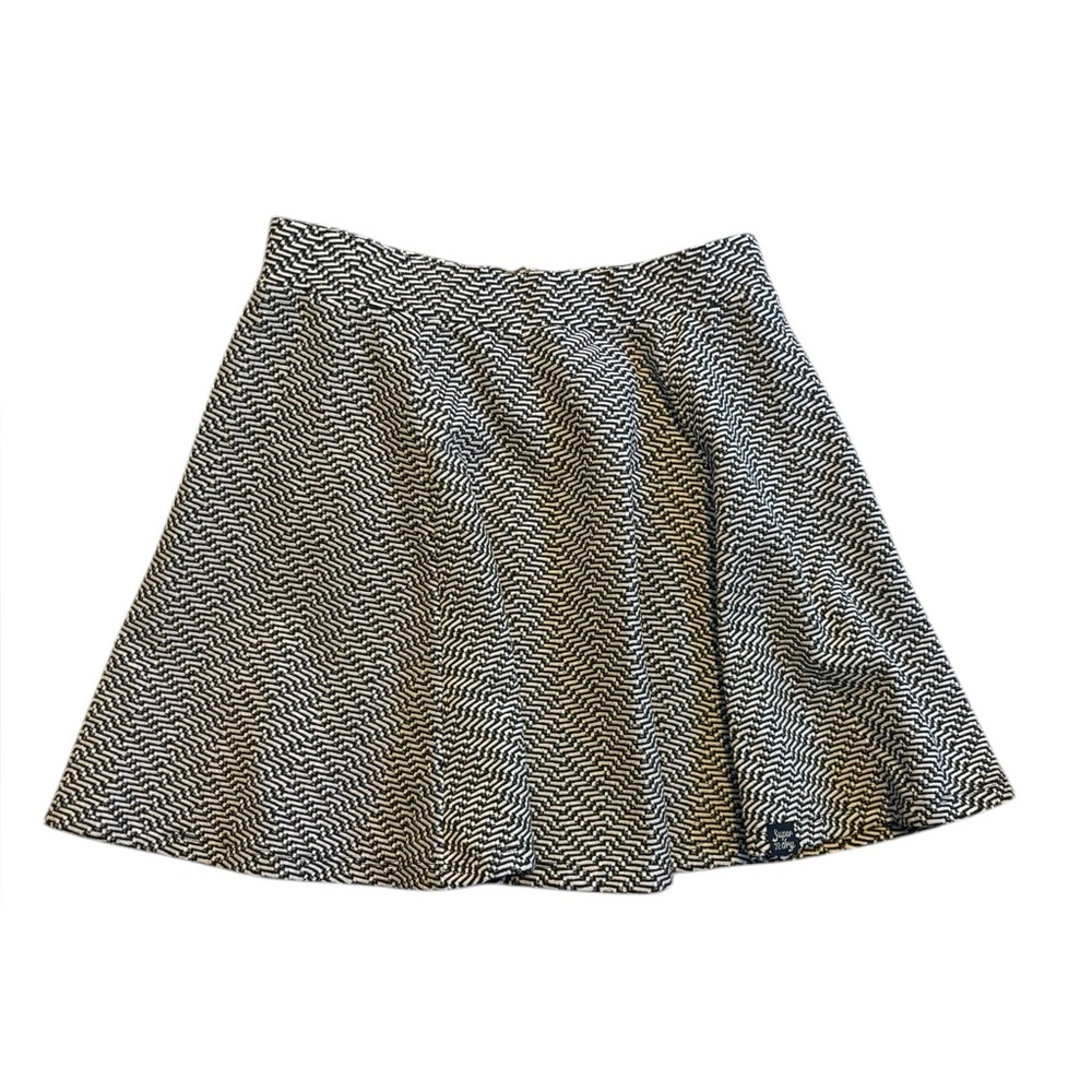 NWT Superdry Women's Black White Woven Mini Skirt Flowy Zip Back Size 8
